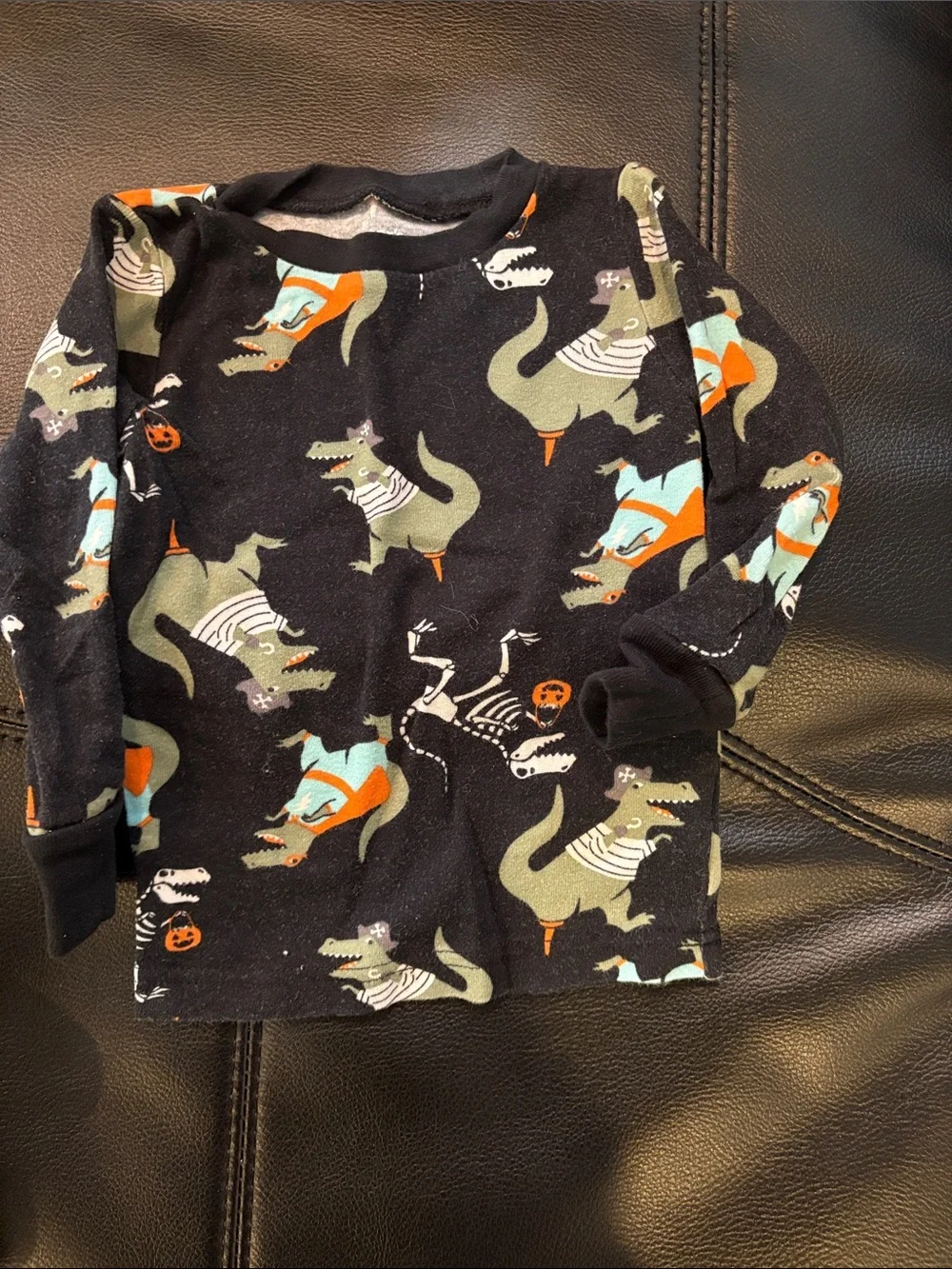 Carter’s 18M Halloween pajamas